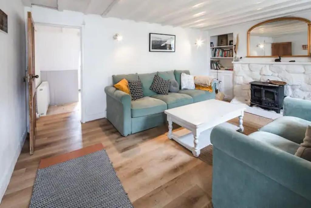 Vakantiehuis Charming Near Beach! *