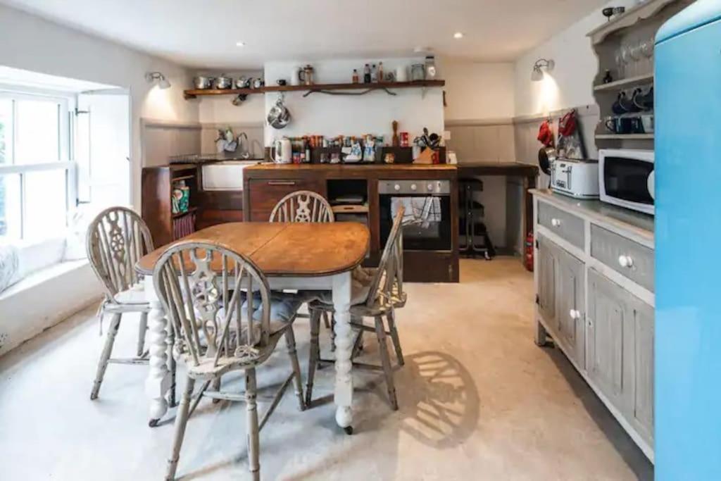 Vakantiehuis Charming Near Beach! Redruth